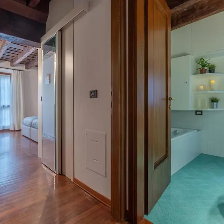 アパート Exclusive Duplex In The Center X9! フェラーラ