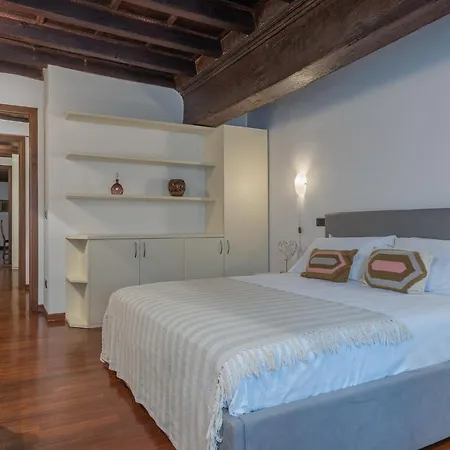Exclusive Duplex In The Center X9! Apartment Ferrara