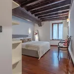 Guesthost - Exclusive Duplex In The Center X9! * Φεράρα