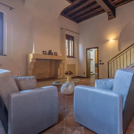 Appartamento Guesthost - Exclusive Duplex In The Center X9! *