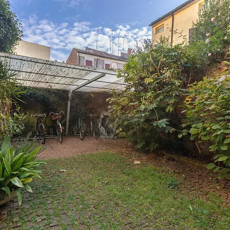 Guesthost - Exclusive Duplex In The Center X9! شقة