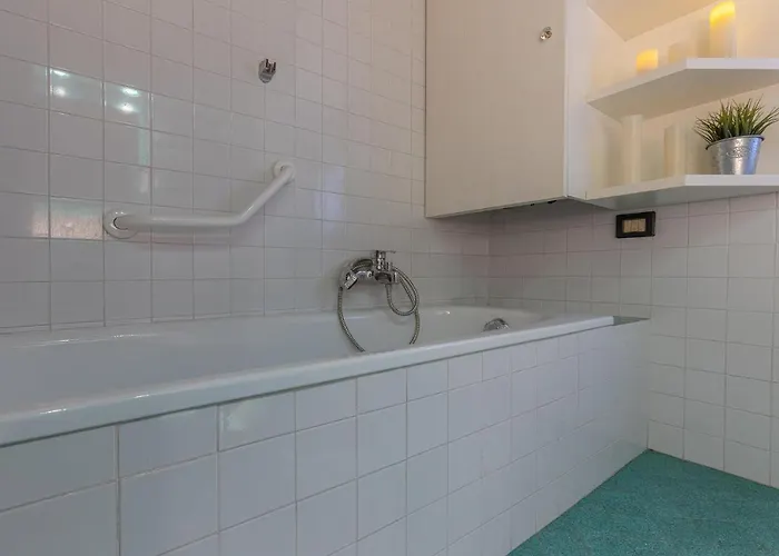 شقة Guesthost - Exclusive Duplex In The Center X9! *