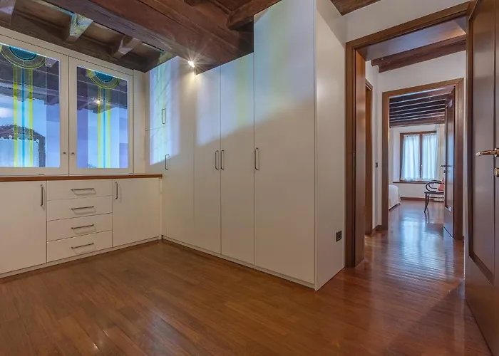 شقة Guesthost - Exclusive Duplex In The Center X9! *