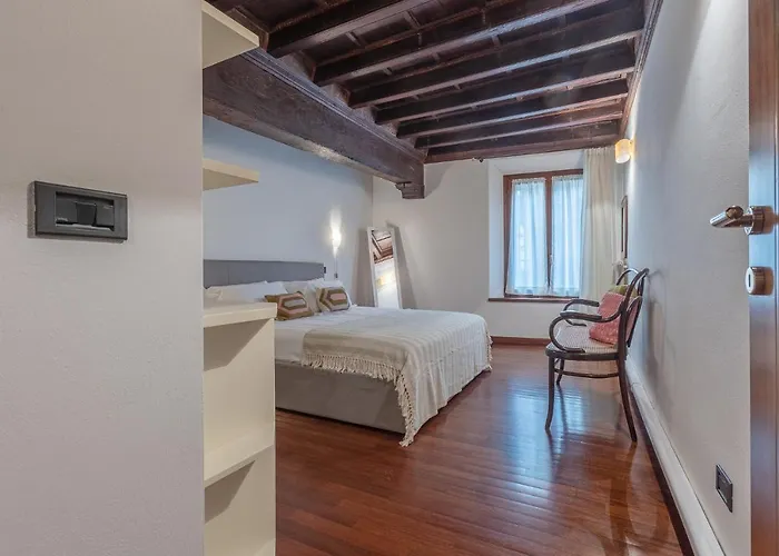 Guesthost - Exclusive Duplex In The Center X9! * Ferrara