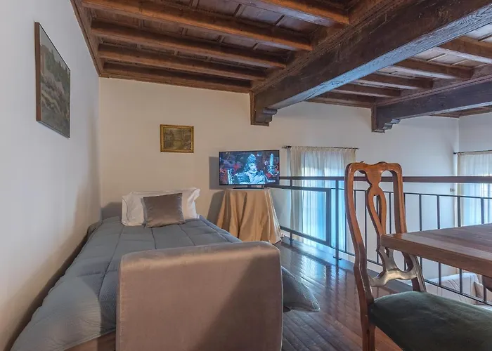 Appartement Guesthost - Exclusive Duplex In The Center X9! Ferrara