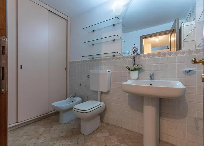 Guesthost - Exclusive Duplex In The Center X9! شقة