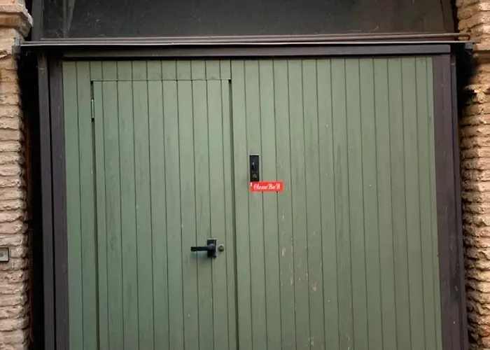 Guesthost - Exclusive Duplex In The Center X9! * Ferrara