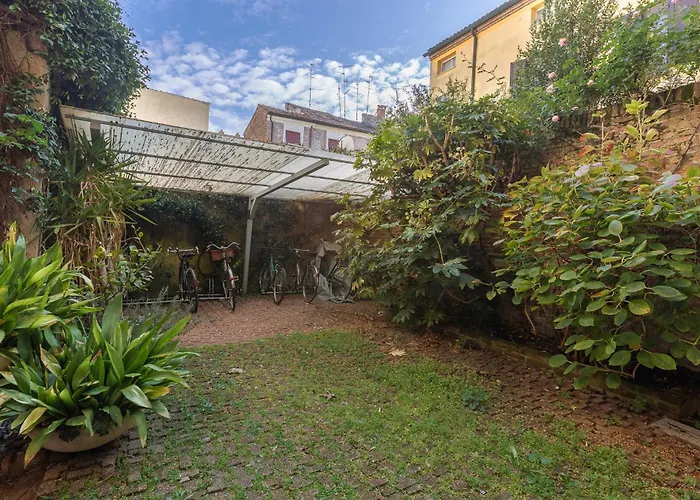 Guesthost - Exclusive Duplex In The Center X9! شقة